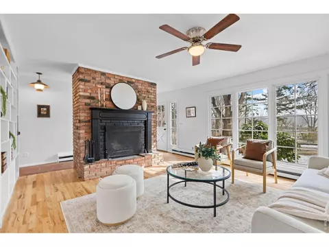 Living - 270 County Road 69, Lyons, CO 80540 photo 2 of 6