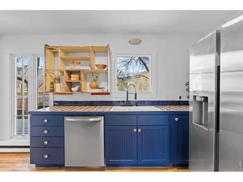Kitchen - 270 County Road 69, Lyons, CO 80540 photo 3 of 7