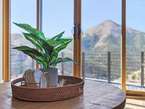 Dining - 718 Emerson Gulch Rd, Boulder, CO 80302 photo 1 of 2