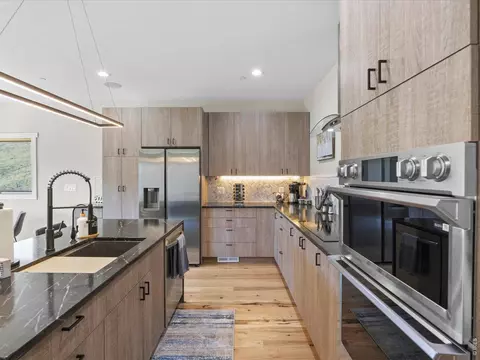 Kitchen - 718 Emerson Gulch Rd, Boulder, CO 80302 photo 5 of 9
