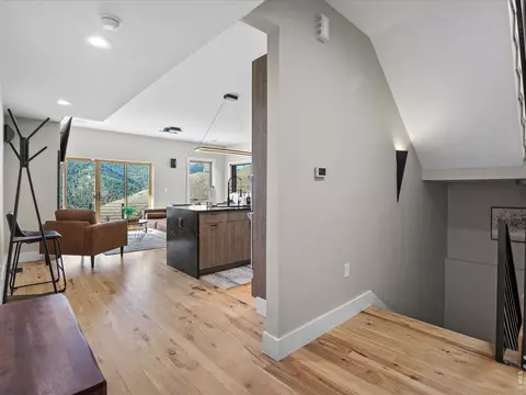 Entry Way - 718 Emerson Gulch Rd, Boulder, CO 80302 photo 4 of 8