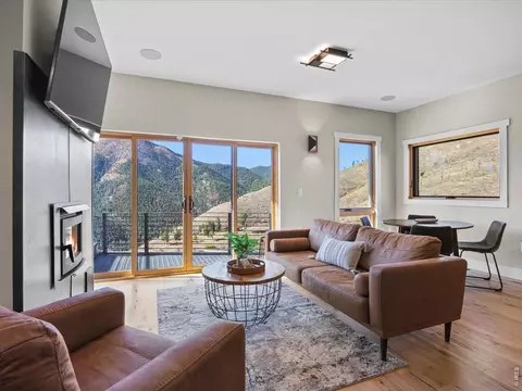 Living - 718 Emerson Gulch Rd, Boulder, CO 80302 photo 1 of 6
