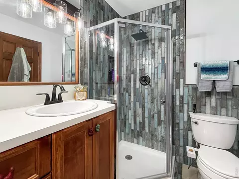 Bath - 512 Springdale Rd, Sterling, CO 80751 photo 3 of 6