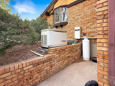 Exterior - 512 Springdale Rd, Sterling, CO 80751 photo 8 of 14