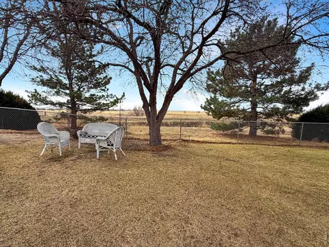 Exterior - 512 Springdale Rd, Sterling, CO 80751 photo 7 of 14