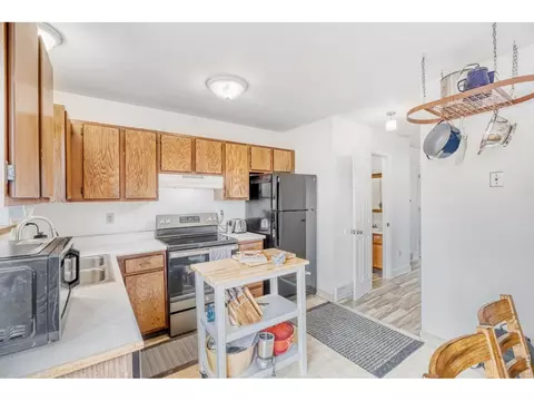 Kitchen - 4690 Portside Way, Boulder, CO 80301 photo 2 of 2