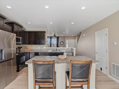 1565 Basildon Ct, Windsor, CO 80550 photo 9