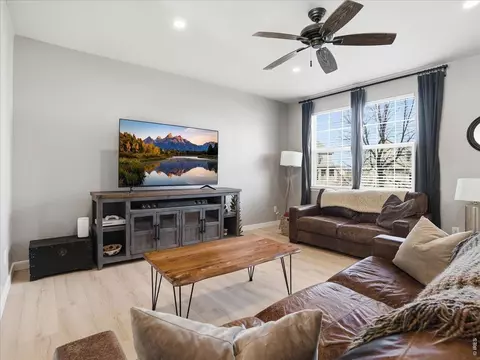1565 Basildon Ct, Windsor, CO 80550 photo 4
