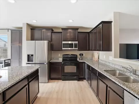 1565 Basildon Ct, Windsor, CO 80550 photo 10