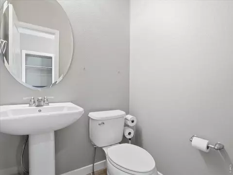 1565 Basildon Ct, Windsor, CO 80550 photo 21