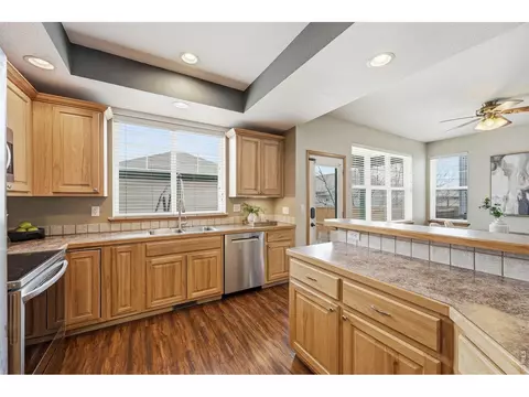 Kitchen - 232 River View Ct, Longmont, CO 80501 photo 4 of 5