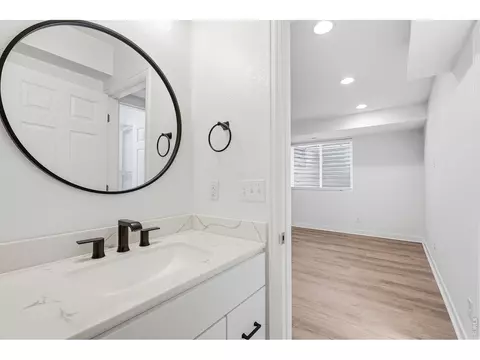 Bath - 232 River View Ct, Longmont, CO 80501 photo 8 of 8