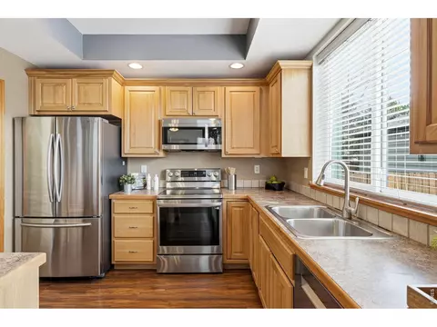 Kitchen - 232 River View Ct, Longmont, CO 80501 photo 3 of 5