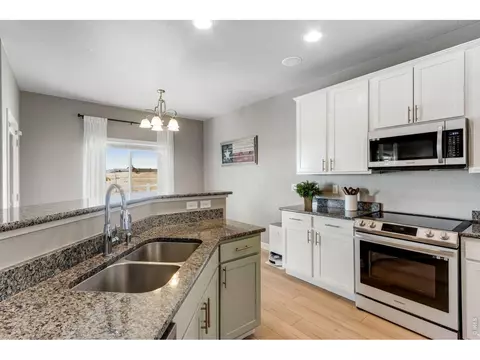 Kitchen - 5614 Carmon Dr, Windsor, CO 80550 photo 4 of 5