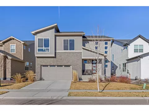 5043 Oakley Dr, Timnath, CO 80547