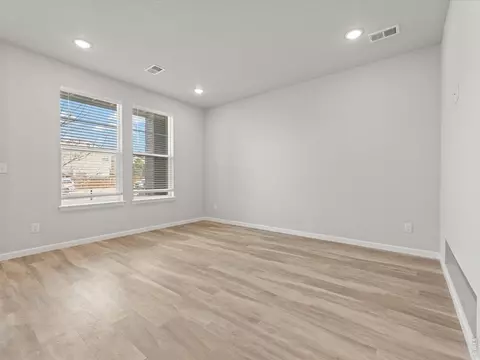 Living - 14952 E Belleview Ave, Aurora, CO 80015 photo 5 of 7