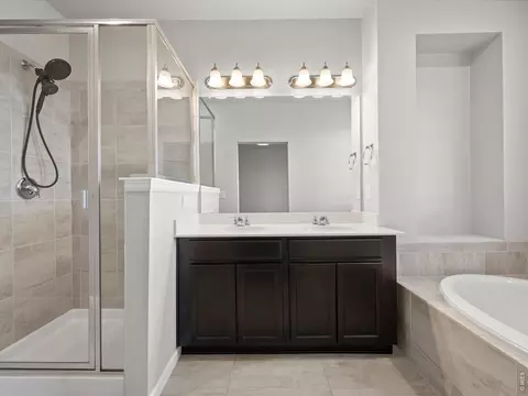 Bath - 14952 E Belleview Ave, Aurora, CO 80015 photo 2 of 6