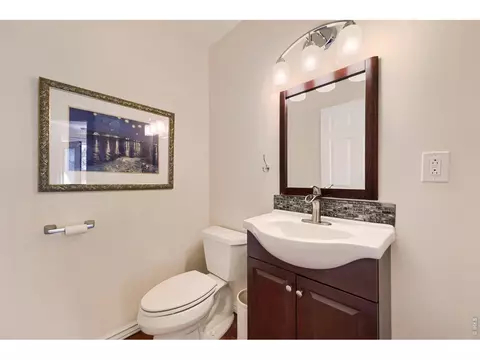 Bath - 245 High St, Lyons, CO 80540 photo 3 of 4