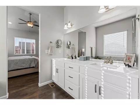 Bath - 295 Redmond Dr, Windsor, CO 80550 photo 2 of 4