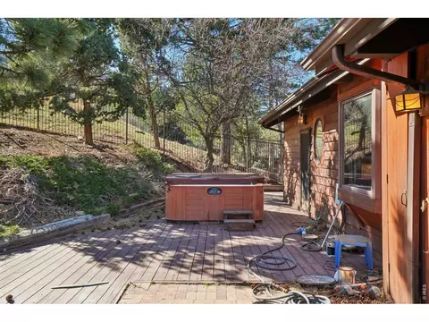 Exterior - 2020 Kohler Dr, Boulder, CO 80305 photo 8 of 10