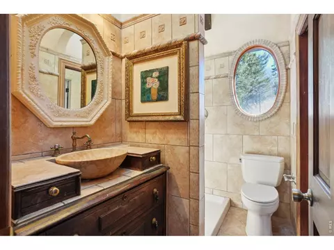 Bath - 2020 Kohler Dr, Boulder, CO 80305 photo 1 of 3