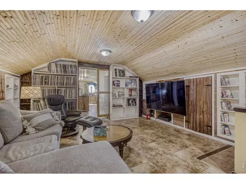 Living - 1042 Steamboat Valley Rd, Lyons, CO 80540 photo 5 of 5