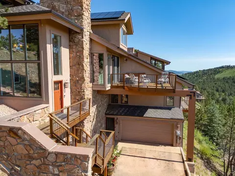 Exterior - 6183 Red Hill Rd, Boulder, CO 80302 photo 5 of 7
