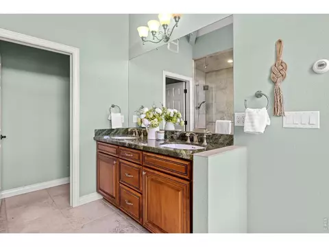 Bath - 6183 Red Hill Rd, Boulder, CO 80302 photo 4 of 5