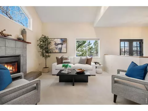 Living - 995 Quince Ave, Boulder, CO 80304 photo 5 of 7