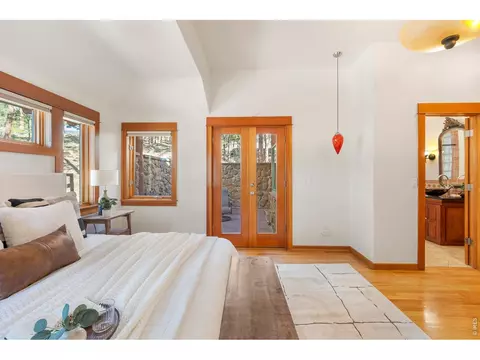 Bedroom - 121 Leonards Rd, Boulder, CO 80302 photo 2 of 5