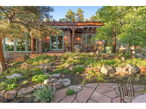 Exterior - 121 Leonards Rd, Boulder, CO 80302 photo 3 of 9