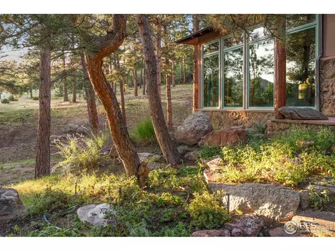 Exterior - 121 Leonards Rd, Boulder, CO 80302 photo 6 of 9
