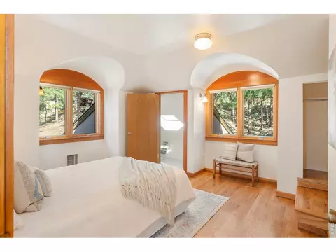 Bedroom - 121 Leonards Rd, Boulder, CO 80302 photo 4 of 5