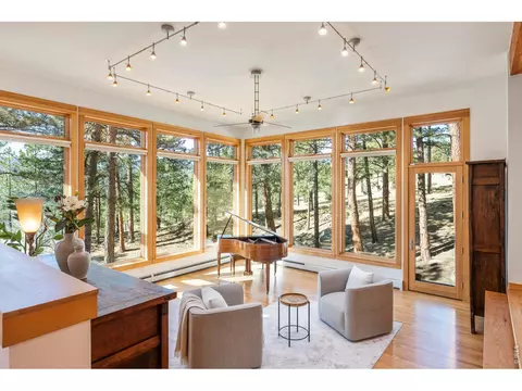 Living - 121 Leonards Rd, Boulder, CO 80302 photo 1 of 5