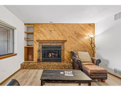 535 Manhattan Dr #203, Boulder, CO 80303