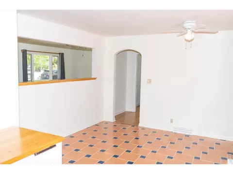 Living - 735 32nd St, Boulder, CO 80303 photo 2 of 3