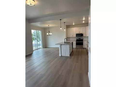 Kitchen - 1156 Bitterroot Ct, Johnstown, CO 80534 photo 4 of 4