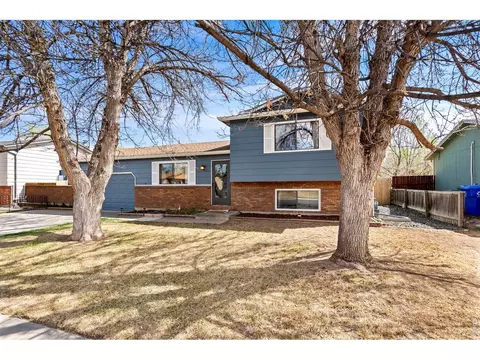 228 Blossom Dr, Loveland, CO 80537