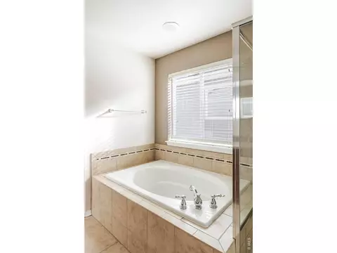 Bath - 3540 E 141st Ave, Thornton, CO 80602 photo 4 of 5