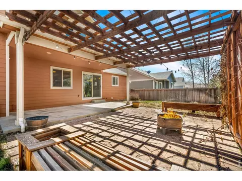 Exterior - 855 Mount Massive St, Berthoud, CO 80513 photo 4 of 5