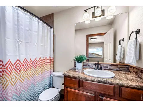 Bath - 855 Mount Massive St, Berthoud, CO 80513 photo 3 of 4
