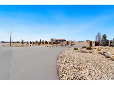 32789 Eagleview Dr, Greeley, CO 80631 photo 4