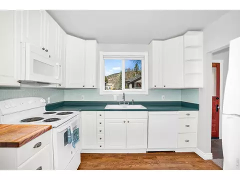 Kitchen - 421 Stickney Ave, Lyons, CO 80540 photo 2 of 2