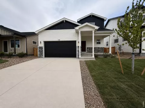 740 Ayrshire Rd, Johnstown, CO 80534