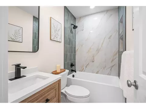 Bath - 1341 Eudora St, Denver, CO 80220 photo 2 of 9