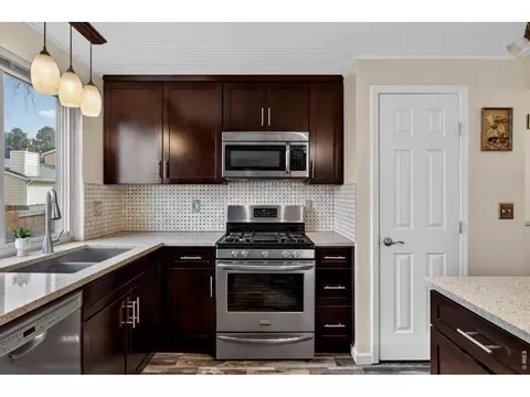 Kitchen - 8096 Lee Ct, Arvada, CO 80005 photo 4 of 6
