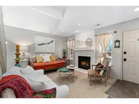 Living - 6238 Willow Ln, Boulder, CO 80301 photo 3 of 6
