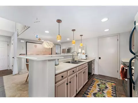 Kitchen - 6238 Willow Ln, Boulder, CO 80301 photo 2 of 3