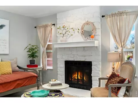 Living - 6238 Willow Ln, Boulder, CO 80301 photo 4 of 6