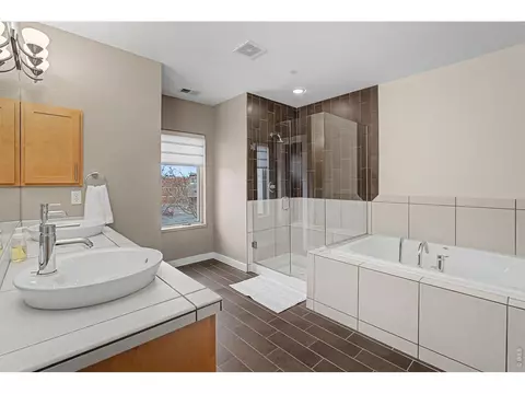 Bath - 5055 Ralston St #A, Boulder, CO 80304 photo 2 of 9